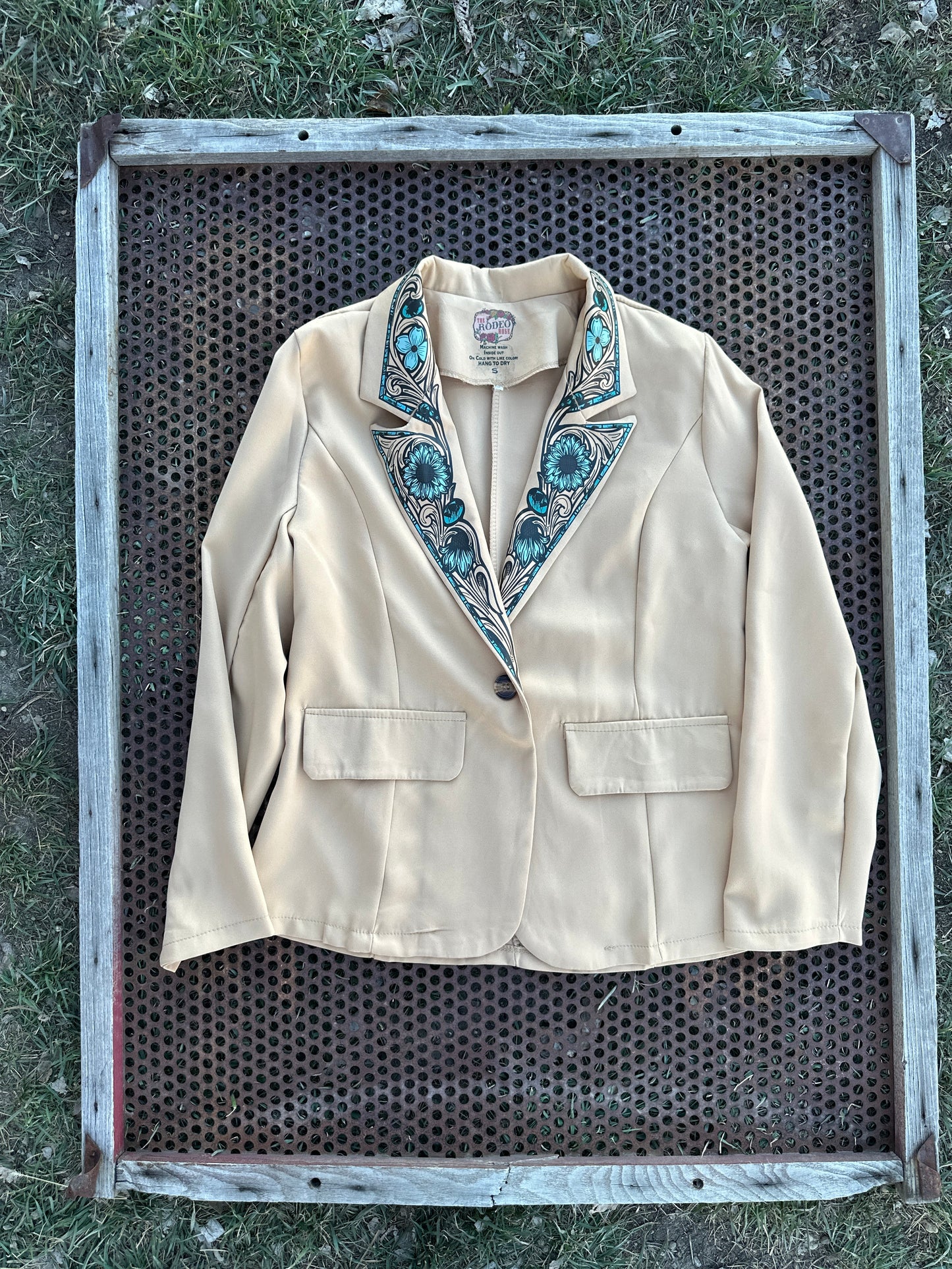 Turquoise Cabochon Blazer in Tan with black border