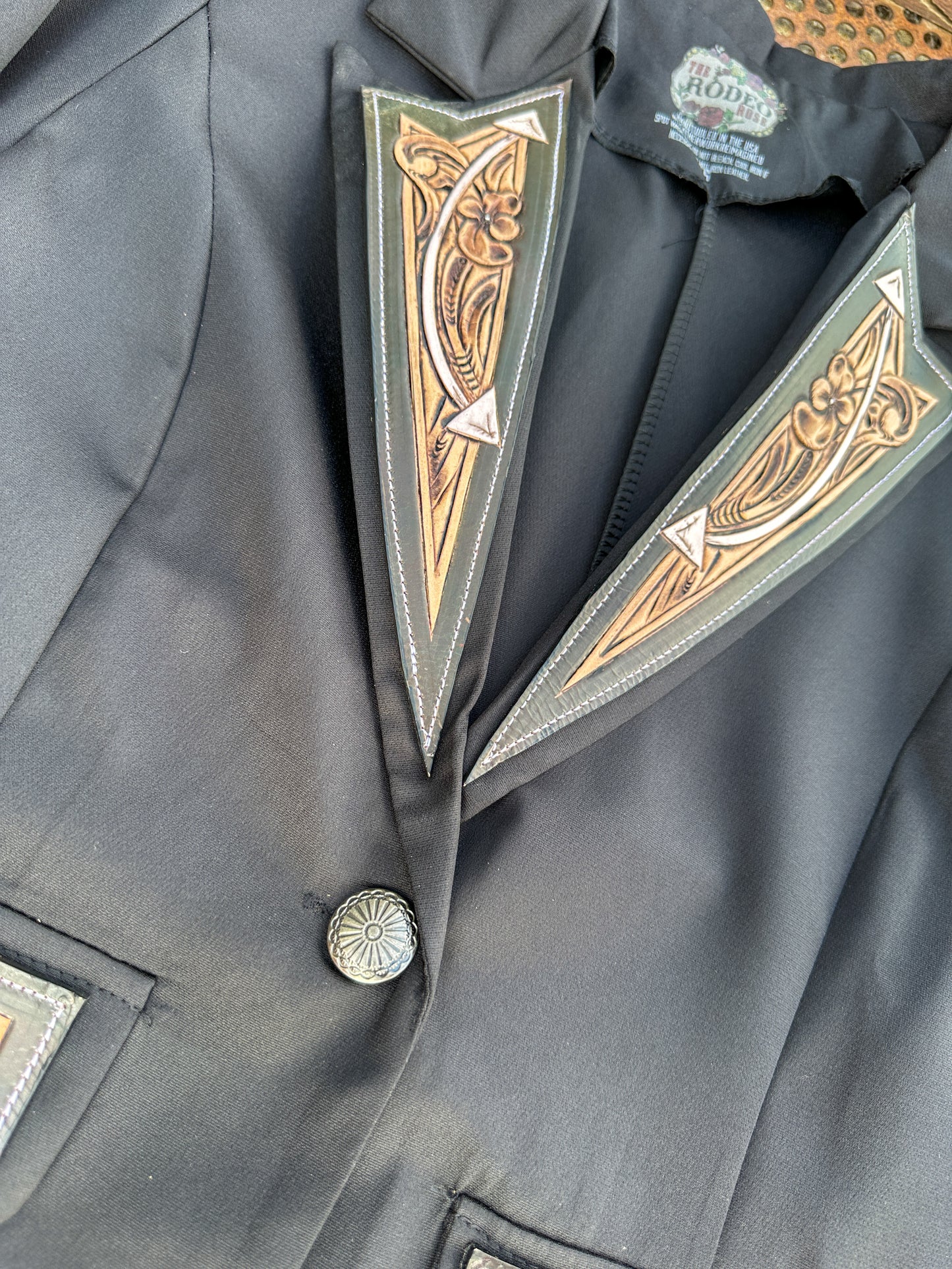 Arrow hand tooled lapel blazer with fringe in black