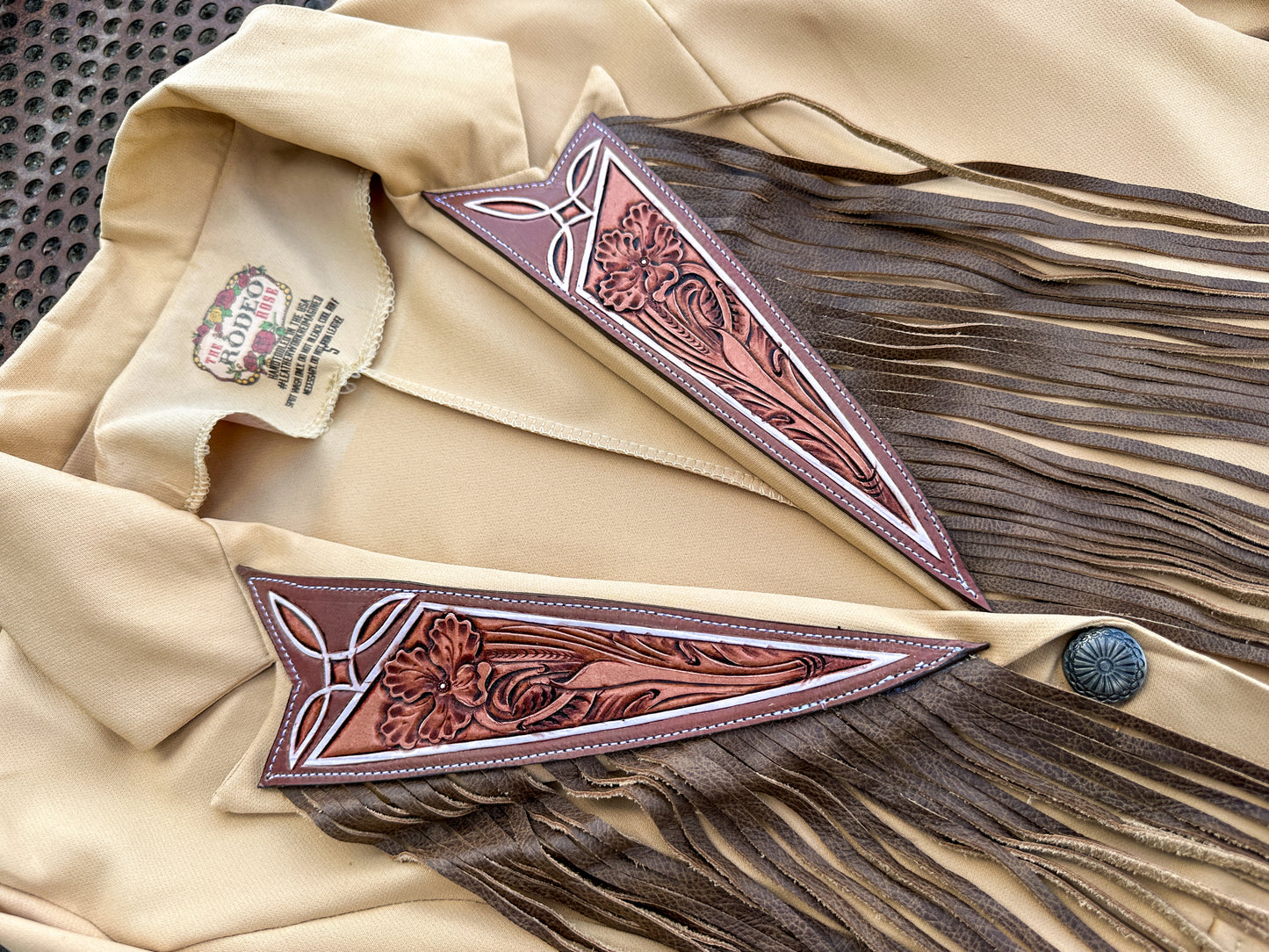 Boot stitch hand tooled lapel blazer with fringe in tan