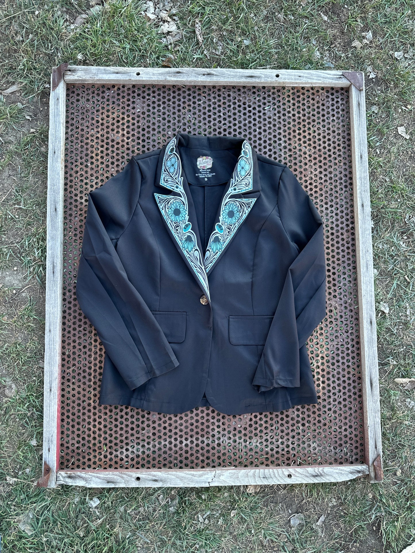 Turquoise Cabochon Blazer in Black with white border