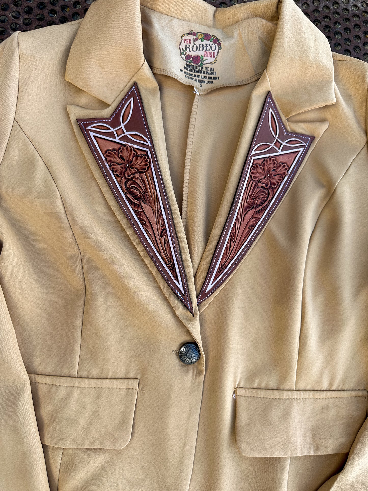 Boot stitch hand tooled lapel blazer in tan