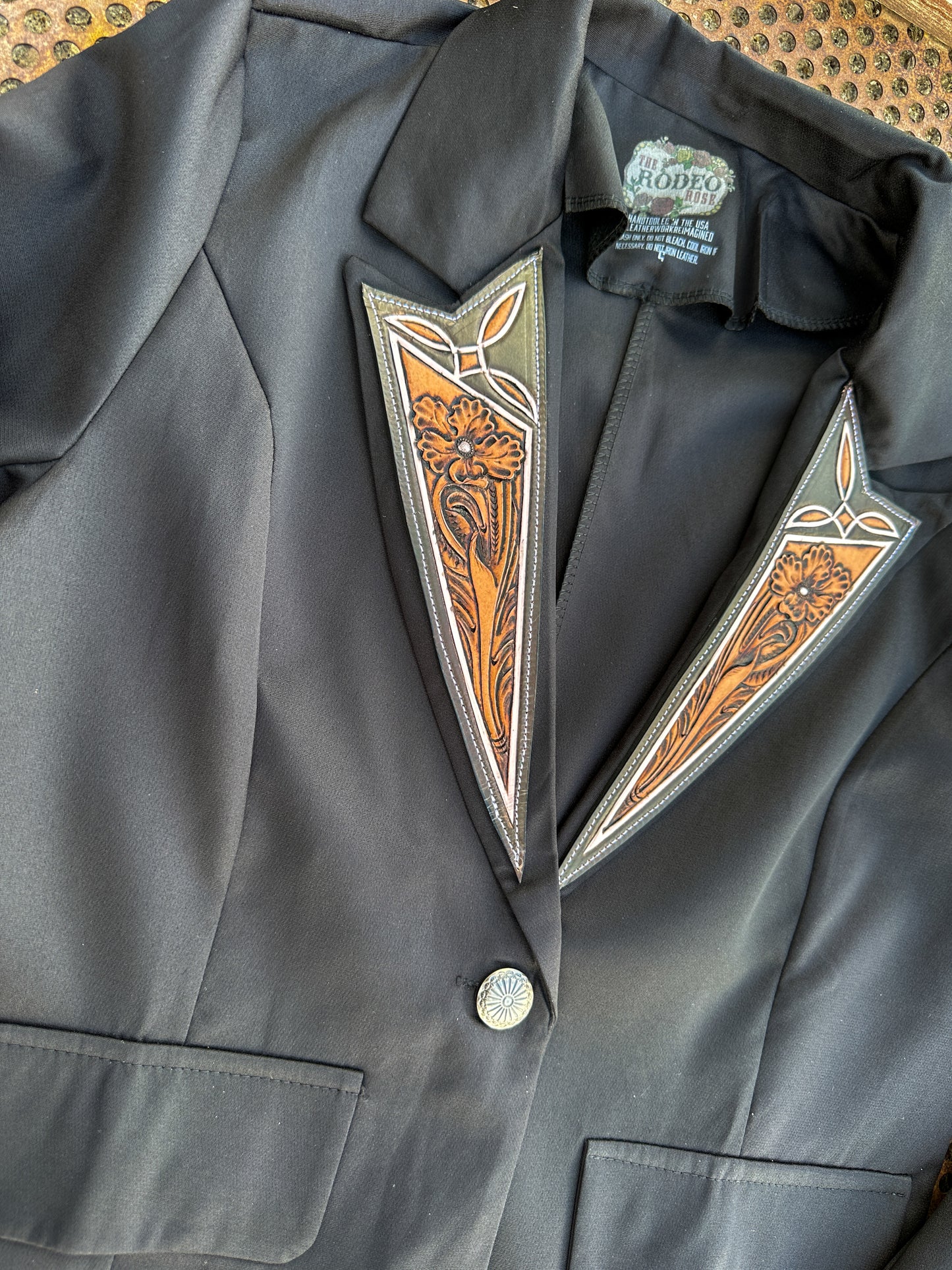 Boot stitch hand tooled lapel blazer in black